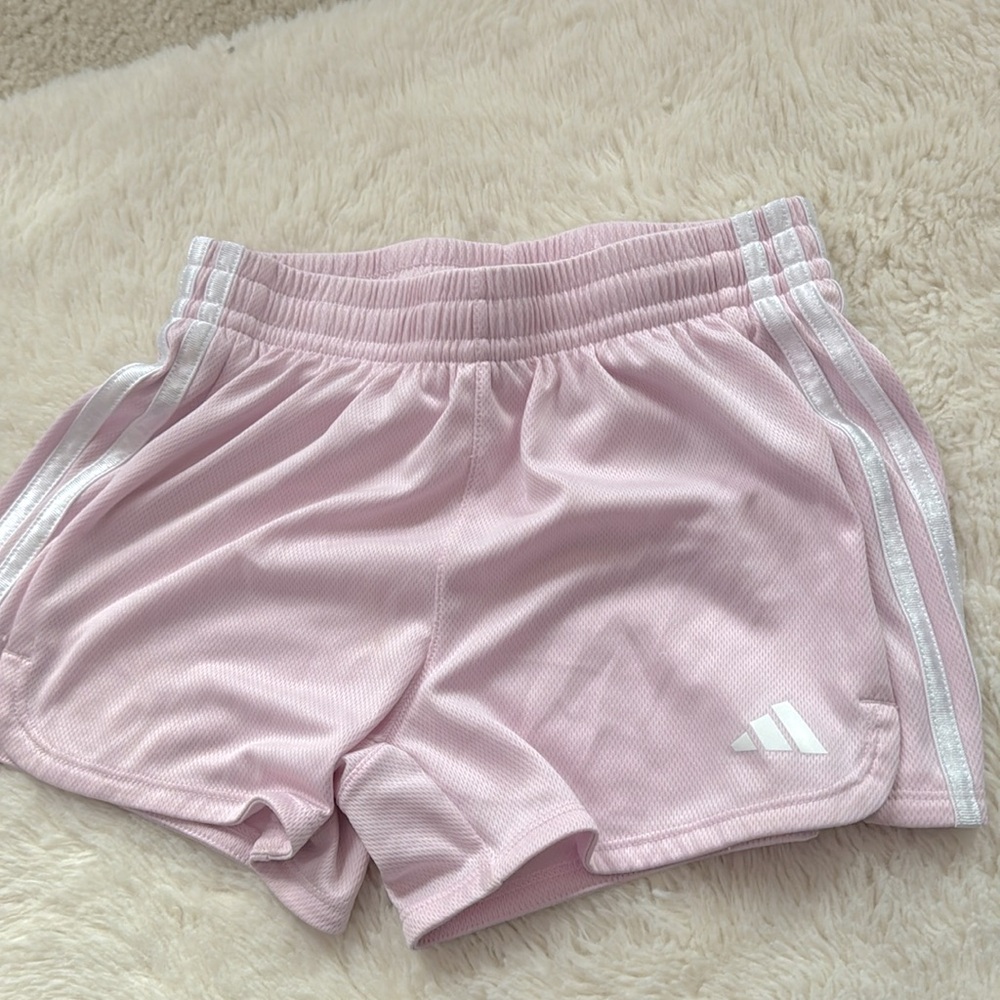 Really cute pink adidas shorts 💕